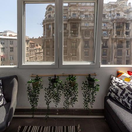 Modern 1Br Apt In The Old Town: The Perfect Choice Bukares Bagian luar foto