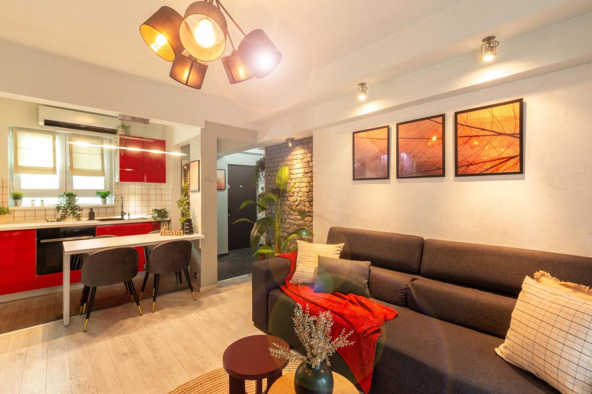 Modern 1Br Apt In The Old Town: The Perfect Choice Bukares Bagian luar foto