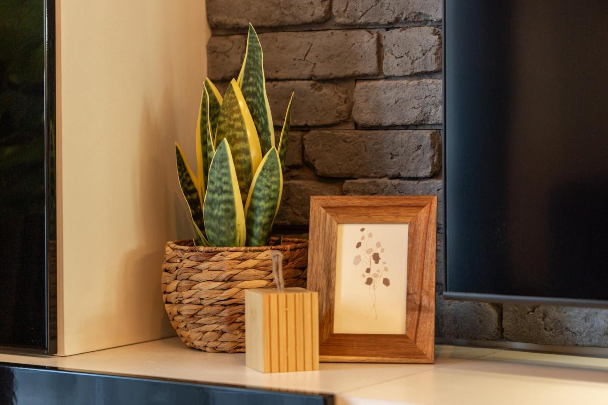 Modern 1Br Apt In The Old Town: The Perfect Choice Bukares Bagian luar foto